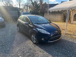 Blau Gebraucht 2012 Ford Fiesta Kleinwagen | 2.800 € (Fairer Preis)