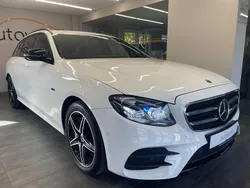 Weiß Gebraucht 2020 Mercedes E300 AMG line Limousine | 26.950 € (Fairer Preis)