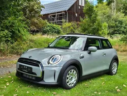 Moonwalk grey Gebraucht 2021 Mini ONE Essential Kleinwagen | 14.950 €