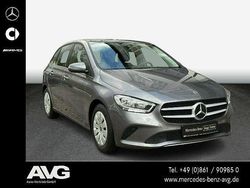 Lack mountaingrau Gebraucht 2020 Mercedes B180 Van / Kleinbus | 21.800 € (Superpreis)