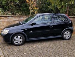 Schwarz Gebraucht 2003 Opel Corsa Kleinwagen | 750 € (Guter Preis)