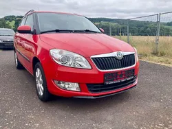 Corridarot Gebraucht 2010 Skoda Fabia Style Kombi | 5.800 € (Teuer)