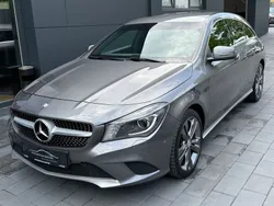 Grau Gebraucht 2015 Mercedes CLA200 Shooting Brake Kombi | 20.999 € (Fairer Preis)