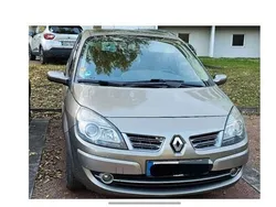 Gold Gebraucht 2009 Renault Scénic III Avantage Van / Kleinbus | 2.701 € (Fairer Preis)
