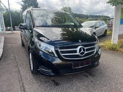 Schwarz Gebraucht 2018 Mercedes V250 Avantgarde Van / Kleinbus | 38.999 € (Fairer Preis)