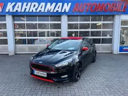 Schwarz Gebraucht 2015 Ford Focus ST-Line Limousine | 9.799 € (Superpreis)