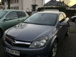 Grau Gebraucht 2006 Opel Astra Cosmo Coupé | 1.300 € (Guter Preis)