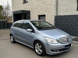 Blau Gebraucht 2006 Mercedes B200 Van / Kleinbus | 6.300 € (Etwas zu teuer)