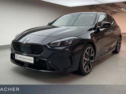 Saphirschwarz Gebraucht 2025 BMW 120 Performance Kleinwagen | 40.490 € (Fairer Preis)