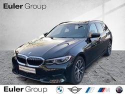 Schwarz Gebraucht 2022 BMW 320 Sport Line Kombi | 26.988 € (Fairer Preis)