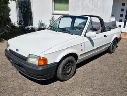 Weiß Gebraucht 1988 Ford Escort Cabriolet Ghia Cabrio | 2.700 €