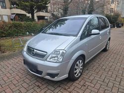 Silber Gebraucht 2006 Opel Meriva Van / Kleinbus | 2.300 € (Fairer Preis)