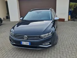 Grau Gebraucht 2020 VW Passat Alltrack Kombi | 20.500 € (Guter Preis)