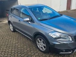 Grau Gebraucht 2015 Suzuki SX4 S-Cross Comfort+ Limousine | 11.500 € (Fairer Preis)