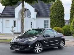 Schwarz Gebraucht 2011 Peugeot 207 CC Roland Garros Cabrio | 5.790 € (Etwas zu teuer)
