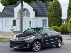 Schwarz Gebraucht 2011 Peugeot 207 CC Roland Garros Cabrio | 5.990 € (Etwas zu teuer)
