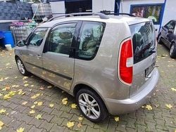 Gold Gebraucht 2007 Skoda Roomster Comfort Van / Kleinbus | 1.499 € (Fairer Preis)
