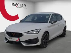 Weiss Gebraucht 2022 Cupra Leon Limousine | 20.840 € (Guter Preis)
