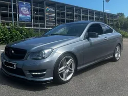 Grau Gebraucht 2012 Mercedes 220 Coupé | 13.299 €