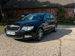 Schwarz Gebraucht 2012 Skoda Superb Kombi | 8.350 € (Etwas zu teuer)