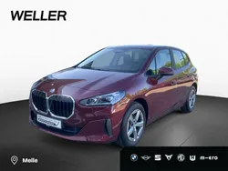 Piemontrot (rot) Gebraucht 2024 BMW 218 Active Tourer Performance Van / Kleinbus | 27.990 € (Superpreis)