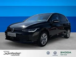 Schwarz Gebraucht 2024 VW Golf VIII Life Limousine | 28.650 € (Fairer Preis)