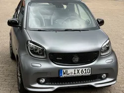 Grau Gebraucht 2016 Smart ForTwo Cabrio Brabus Cabrio | 13.500 € (Fairer Preis)