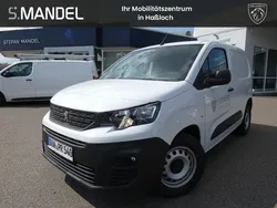 Weiß Gebraucht 2022 Peugeot Partner Premium Van / Kleinbus | 18.990 € (Fairer Preis)