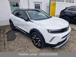 Weiß Gebraucht 2021 Opel Mokka Elegance SUV | 20.990 € (Etwas zu teuer)