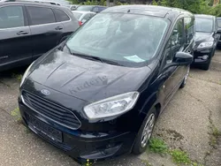 Pantherschwarz metallic Gebraucht 2015 Ford Tourneo Courier Trend Van / Kleinbus | 7.900 € (Fairer Preis)