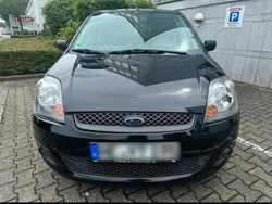 Schwarz Gebraucht 2005 Ford Fiesta Coupé | 1.300 € (Guter Preis)