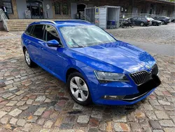Blau Gebraucht 2019 Skoda Superb Style Kombi | 14.500 € (Teuer)