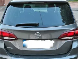 Grau Gebraucht 2020 Opel Astra Kombi | 15.000 € (Etwas zu teuer)