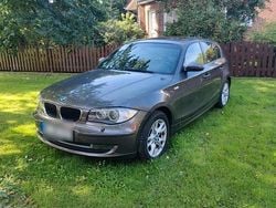 Grau Gebraucht 2008 BMW 120 Kleinwagen | 2.600 € (Superpreis)