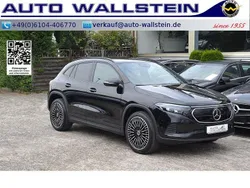 Kosmosschwarzmetallic Gebraucht 2023 Mercedes EQA250 Advanced SUV | 35.900 € (Etwas zu teuer)
