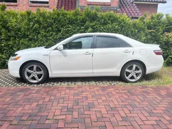 Weiß Gebraucht 2007 Toyota Camry Hybrid Limousine | 6.100 €