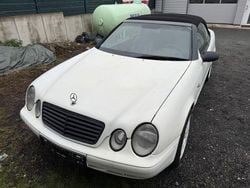 Weiß Gebraucht 1998 Mercedes CLK230 Cabrio | 1.999 € (Guter Preis)