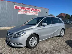 Polarsilber metalliclack Gebraucht 2015 Mercedes B220 Van / Kleinbus | 14.600 € (Fairer Preis)