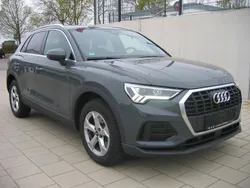 Grau Gebraucht 2023 Audi Q3 SUV | 34.990 € (Fairer Preis)