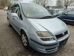 Blau Gebraucht 2005 Fiat Ulysse Van / Kleinbus | 2.990 € (Teuer)