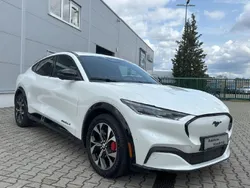 Starweiß metallic Gebraucht 2023 Ford Mustang Mach-E Premium SUV | 41.900 € (Fairer Preis)