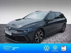 Grau Gebraucht 2024 VW Golf VIII R-line Limousine | 29.780 € (Fairer Preis)