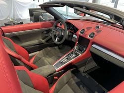 Grau Gebraucht 2023 Porsche 718 Spyder Cabrio | 112.000 € (Fairer Preis)