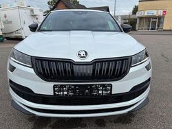 Weiß Gebraucht 2020 Skoda Karoq SportLine SUV | 27.900 € (Fairer Preis)