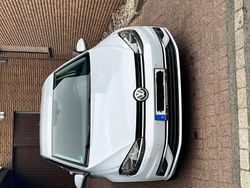 Weiß Gebraucht 2017 VW Golf VII Sound Limousine | 12.500 € (Fairer Preis)