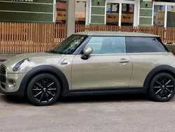 Grau Gebraucht 2018 Mini ONE Kleinwagen | 14.200 € (Fairer Preis)