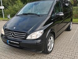 Schwarz Gebraucht 2010 Mercedes Viano Van / Kleinbus | 14.690 € (Teuer)