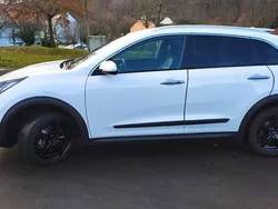 Weiß Gebraucht 2020 Kia e-Niro Spirit SUV | 22.000 € (Fairer Preis)