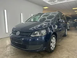 Blau Gebraucht 2011 VW Touran Comfortline Van / Kleinbus | 4.590 € (Fairer Preis)