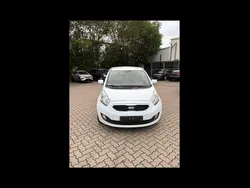 Weiß Gebraucht 2014 Kia Venga FIFA World Cup Edition Kleinwagen | 5.990 € (Fairer Preis)
